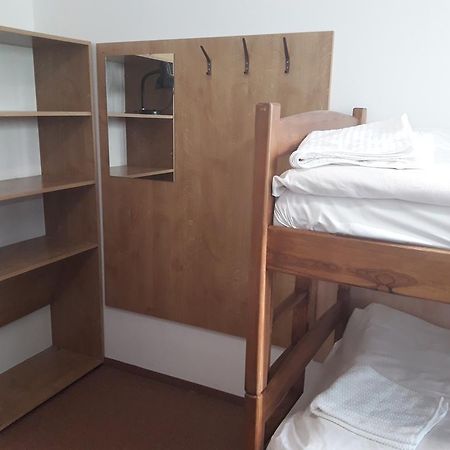 Hostel Sokol Troja Прага Экстерьер фото