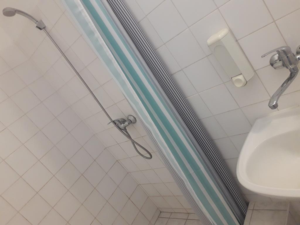 Hostel Sokol Troja Прага Экстерьер фото